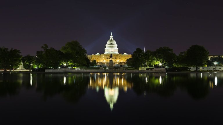 White House Landscape Photo at Night
